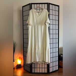 BloomChic Cream Lace Trim Midi Dress | Size US 26